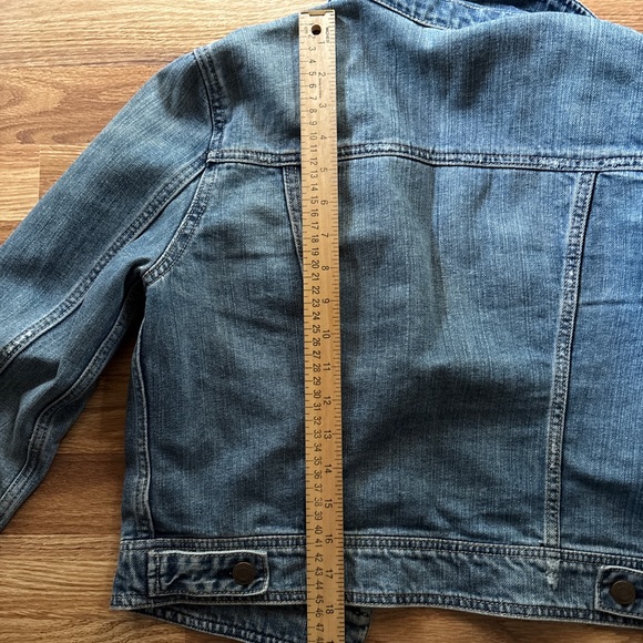 American Eagle Outfitters Light Blue Denim Jacket - Picture 5 of 5